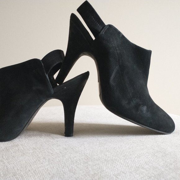 Black Suede Pumps - Picture 5 of 12